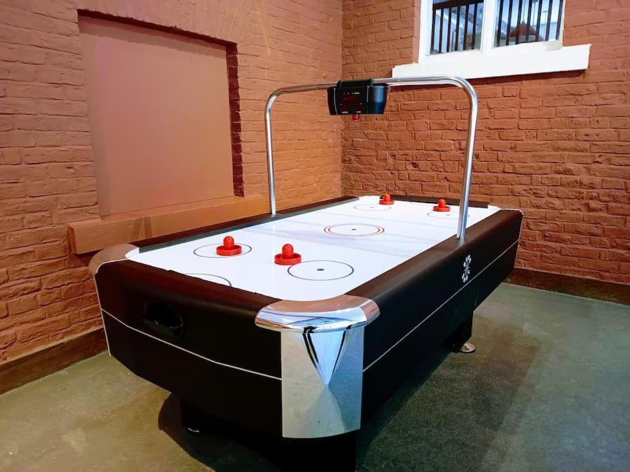 The West Wing At Eriviat Hall Hot Tub Henllan  Luaran gambar